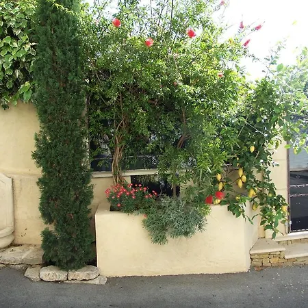 Maolni Panzió Toulon